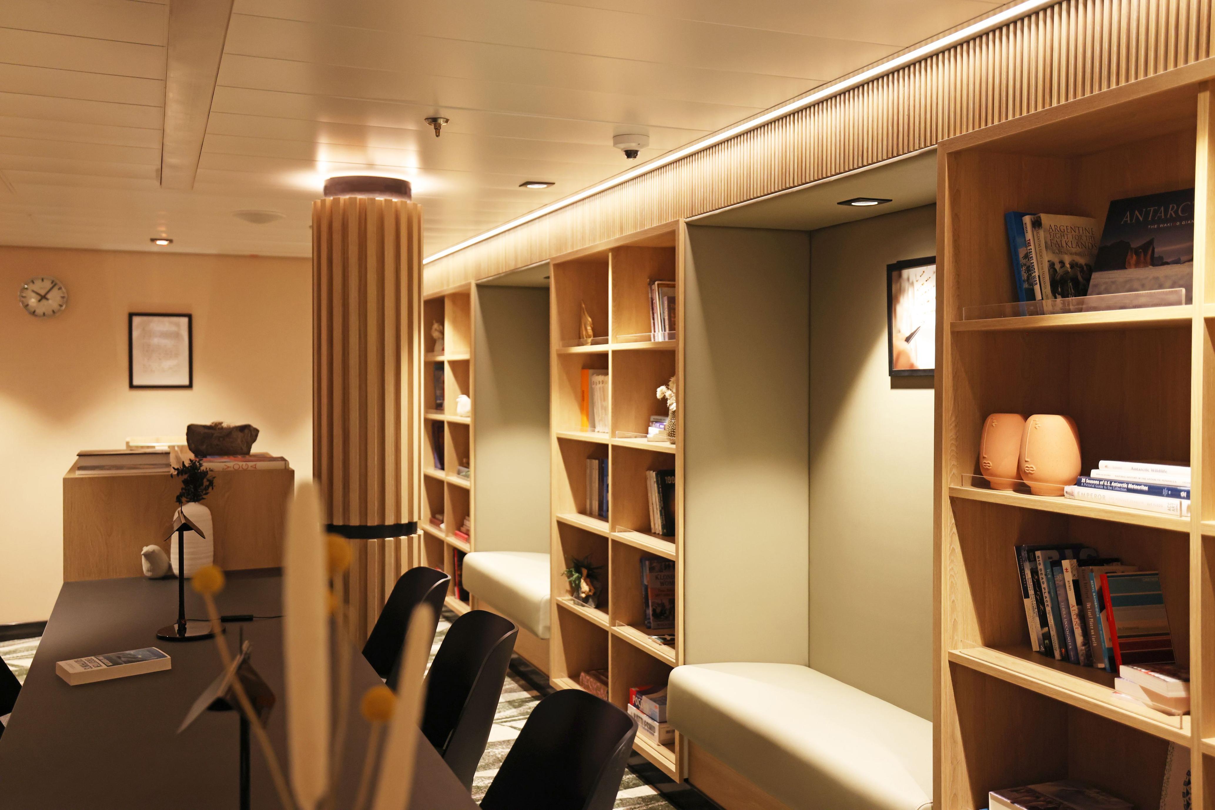 Library on SH Minerva